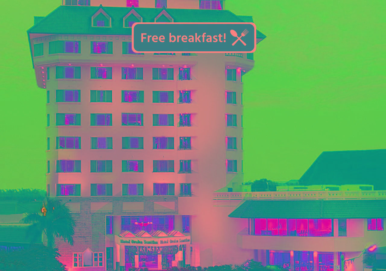 Hotel Santika Premiere Semarang Exterior photo